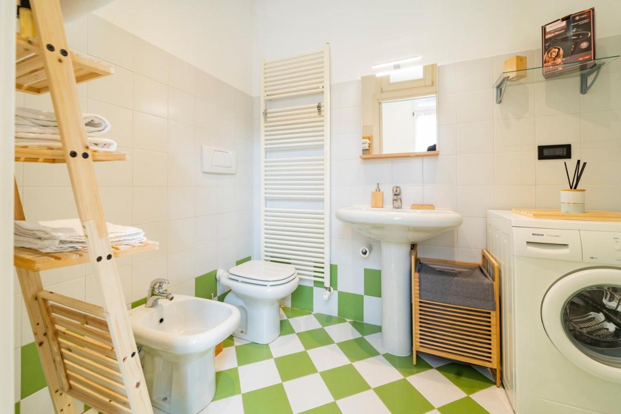 Bamboo Mini Apartment Cuneo Exterior foto
